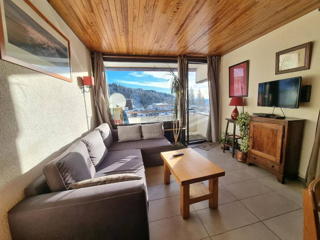 Photo de Logement entier, plein sud, pied des pistes, Chamrousse 1650