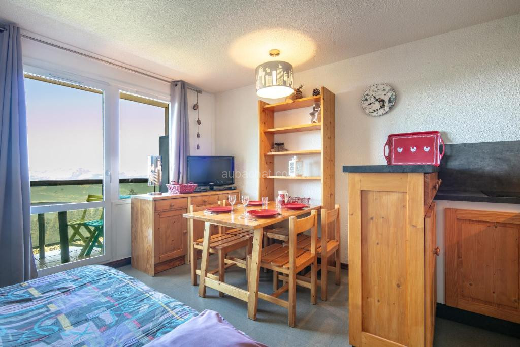 Photo de Le Vernon - Studio vue montagne près des pistes