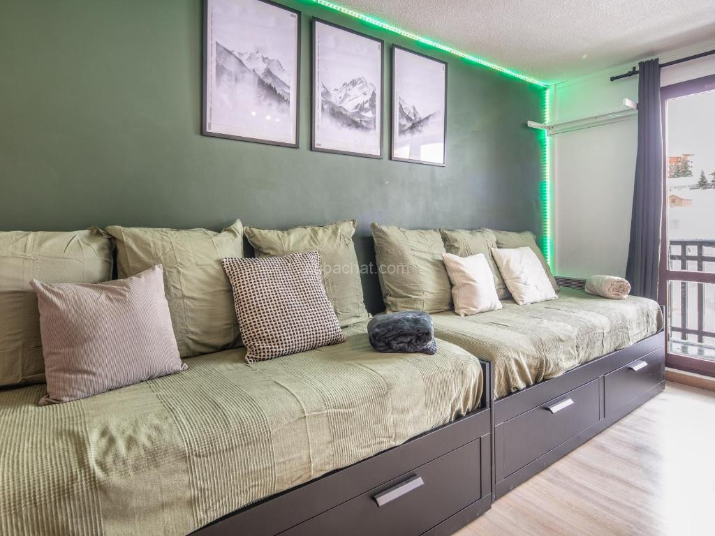 photo de Le Vernon N721 - ST4