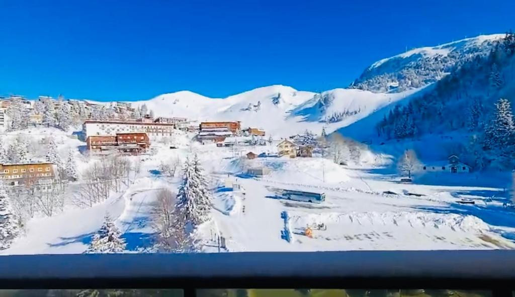 Photo de l'Appartement LOU pied de piste Chamrousse