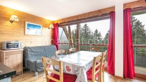 V du Bachat Asters B21 - Appt 6 pers à Chamrousse