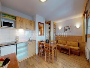 Apartment in Chamrousse with balcony à Chamrousse