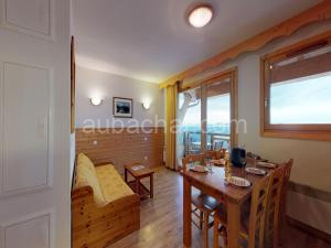 Apartment in Chamrousse with balcony à Chamrousse