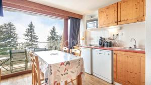 V du Bachat Arolles A n26 - 2P4 à Chamrousse